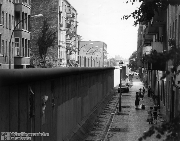 Die Mauer in der Heidelberger Straße in Neukölln (1981)